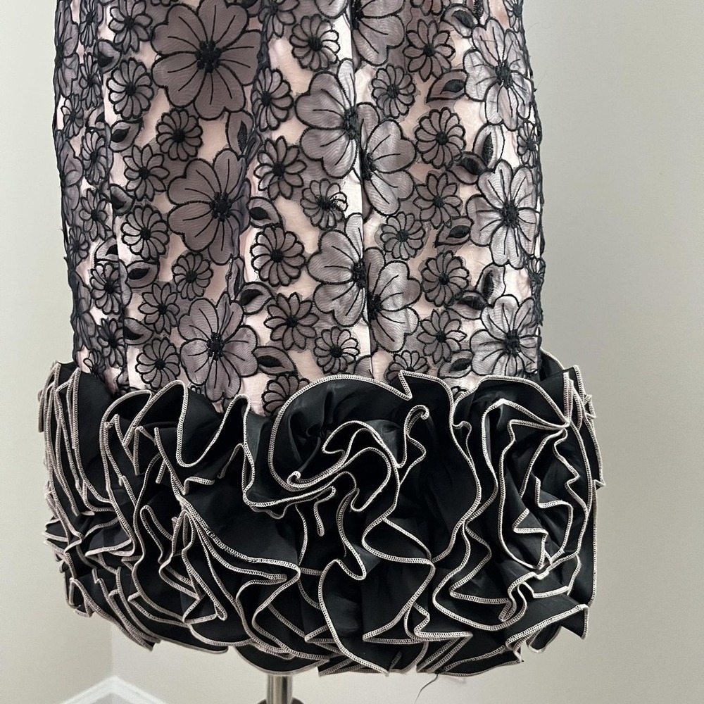 Sonia Peña Black Floral Lace Applique Dress US 6 Pink Satin One Shoulder Ruffle - Picture 5 of 9